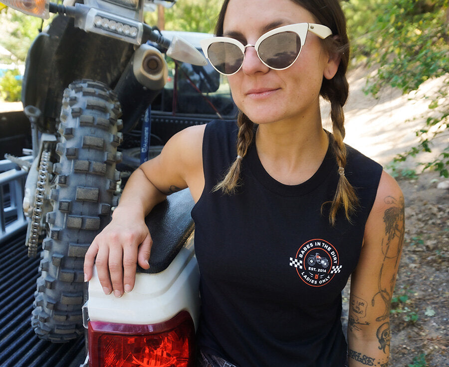 Retro Ripper Muscle Tank - Black